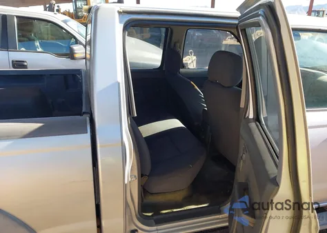 2002 Nissan Frontier Xe-V6 z USA, uszkodzony, nr VIN 1N6ED29X42C380626